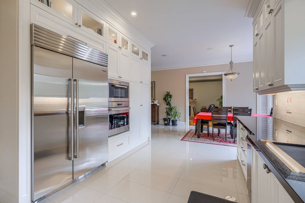 amazing open space kitchen with build in appliances - kitchen renovations toronto