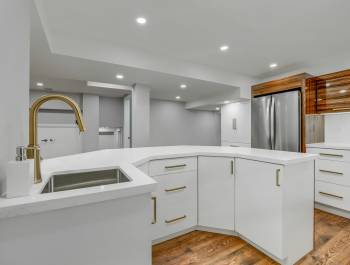 Amazing Wet Bar with Custom Cabinets in The Basement Etobicoke