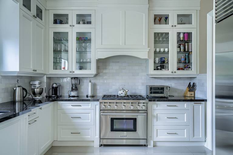 Custom Kitchen Cabinets in Barrie - ClearView Kitchens