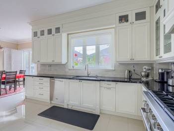 Kitchen Remodeling by Clearview Kitchens Scarborough