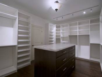 Walk in Closet by Clearview Kitchens Markham