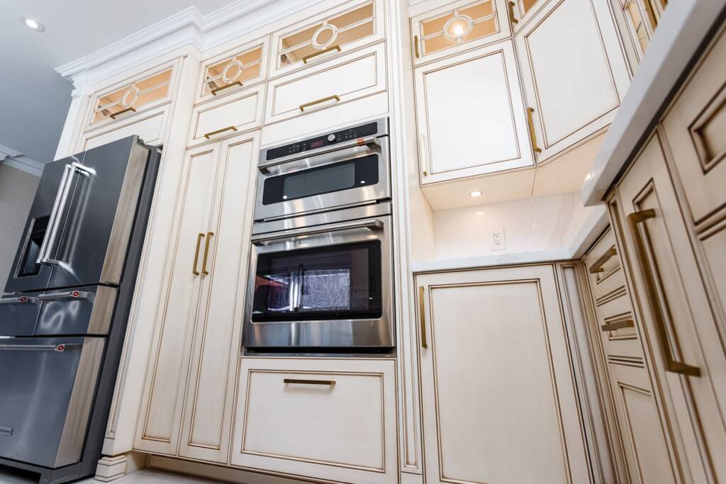 brown-kitchen-cabinet-design-idea-toronto