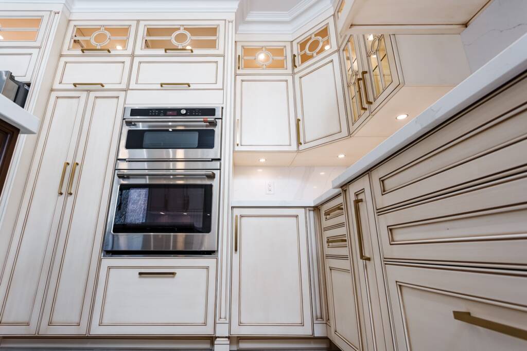 white-brown-contemporary-kitchen-cabinets