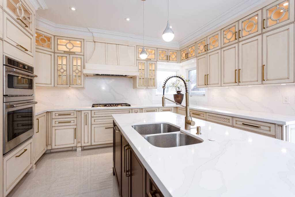 white-luxury-kitchen-sink-aurora