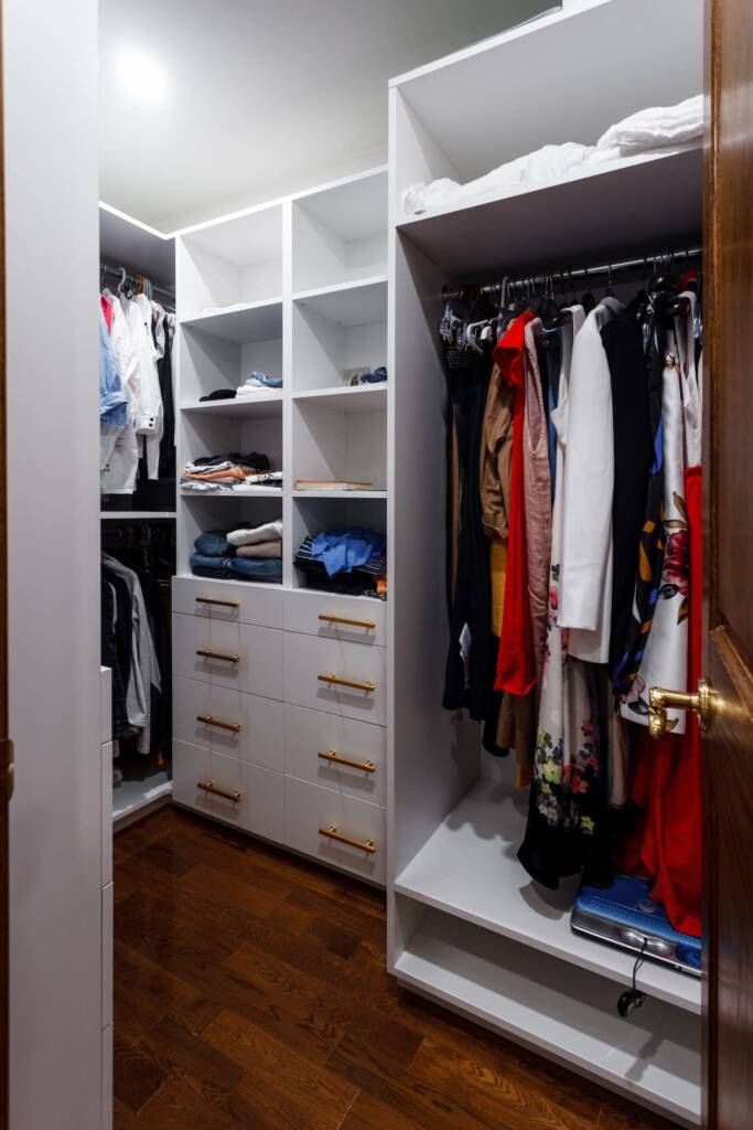 stylish walk in closet design ideas