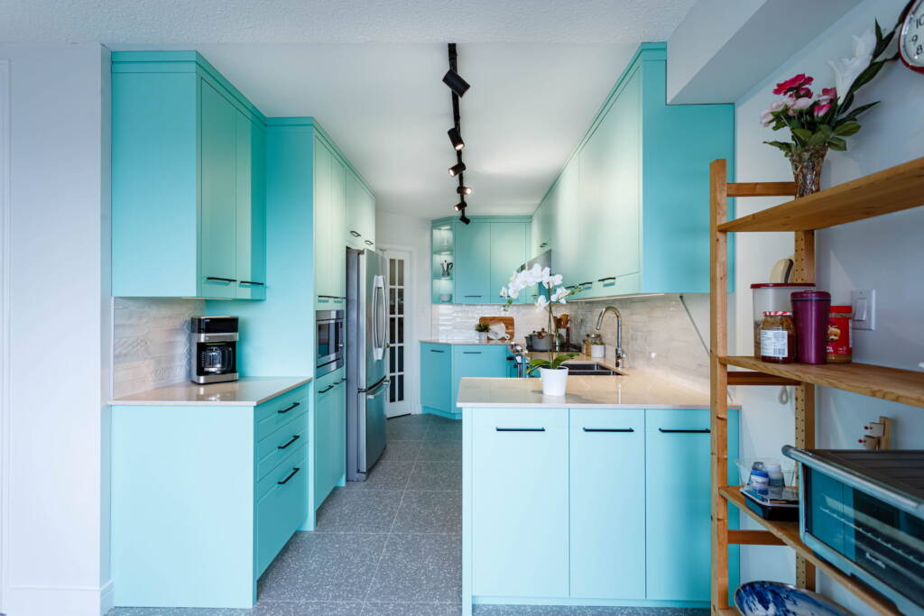 Modern Retro Kitchen Renovation in Scarborough
